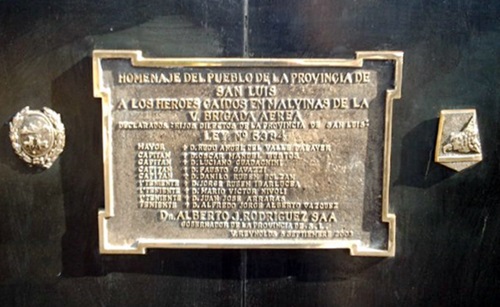 8-bustos.jpg