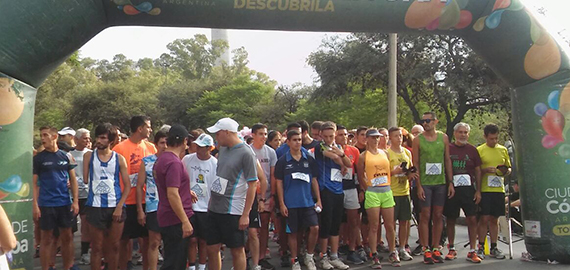 La Escuela de Aviación Militar dijo presente en la “5ta. Maratón Solidaria Correr para Ayudar”