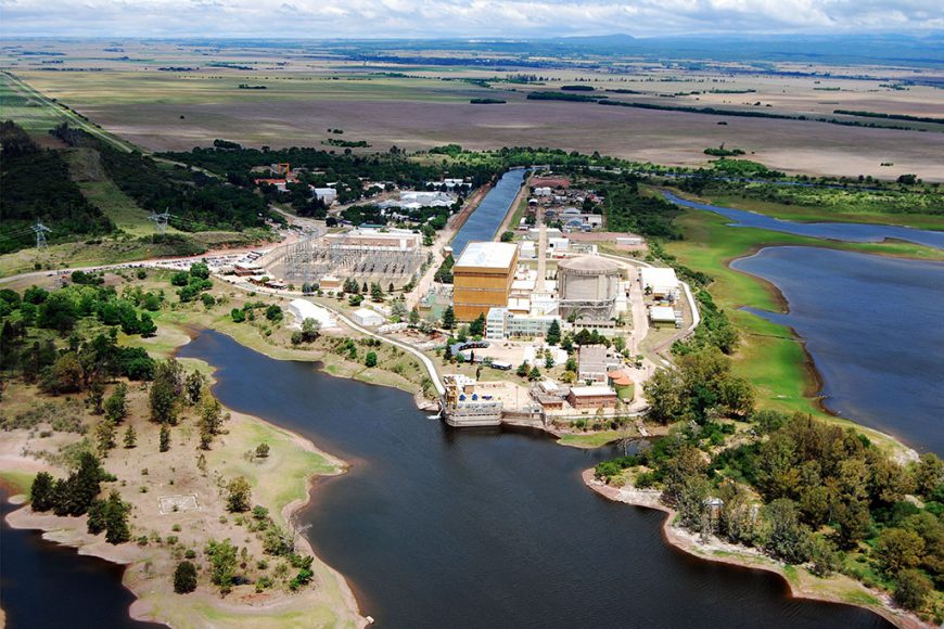 Cadetes de la EAM visitaron la Central Nuclear Embalse