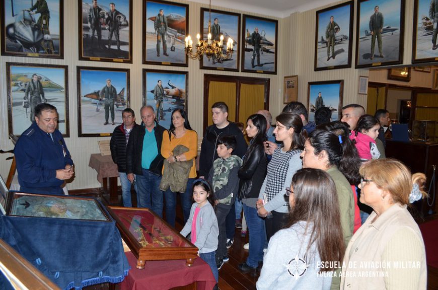 La Escuela de Aviación Militar presente en el Día Nacional de los Monumentos