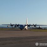 Hércules C-130 aterrizando