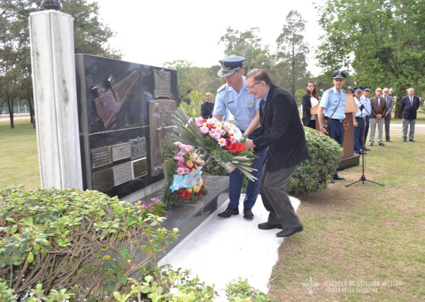 Ceremonia por el 54º aniversario de la desaparición del TC-48