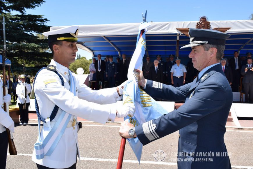 Cambio de Abanderado y Escoltas de la Escuela de Aviación Militar