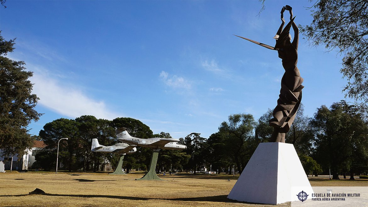 AViones-y-Patria-Alada.jpg