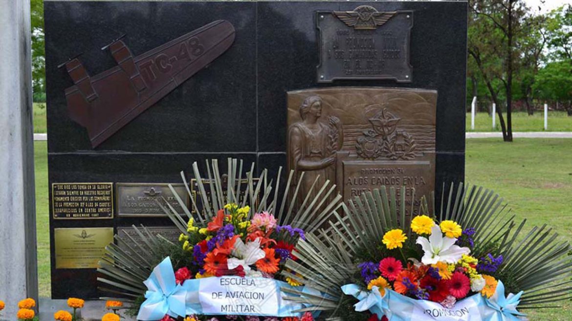 Monumento-_-TC-48-1.jpg