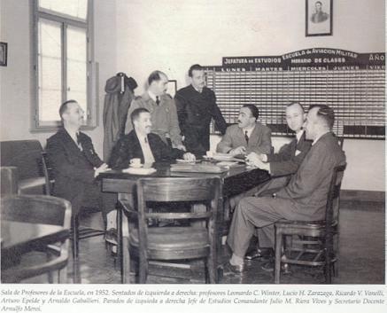 sala-de-profesores-1952-pag-110.jpg