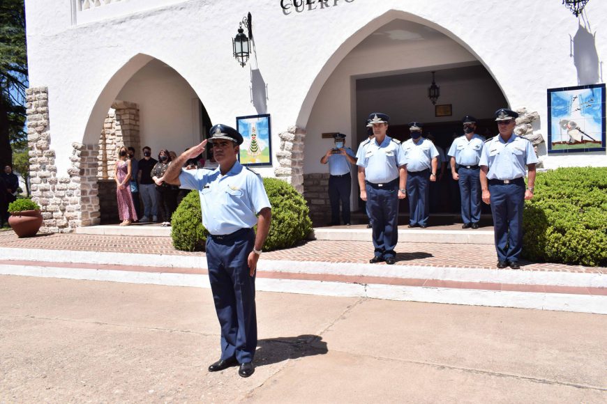 Nuevas autoridades en la Escuela de Aviación Militar