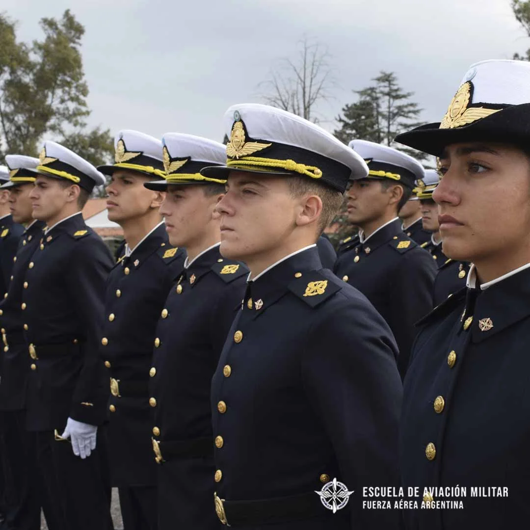 Entrega-de-Uniformes_4.webp