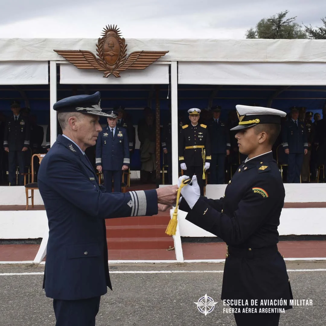 Entrega-de-Uniformes_8.webp