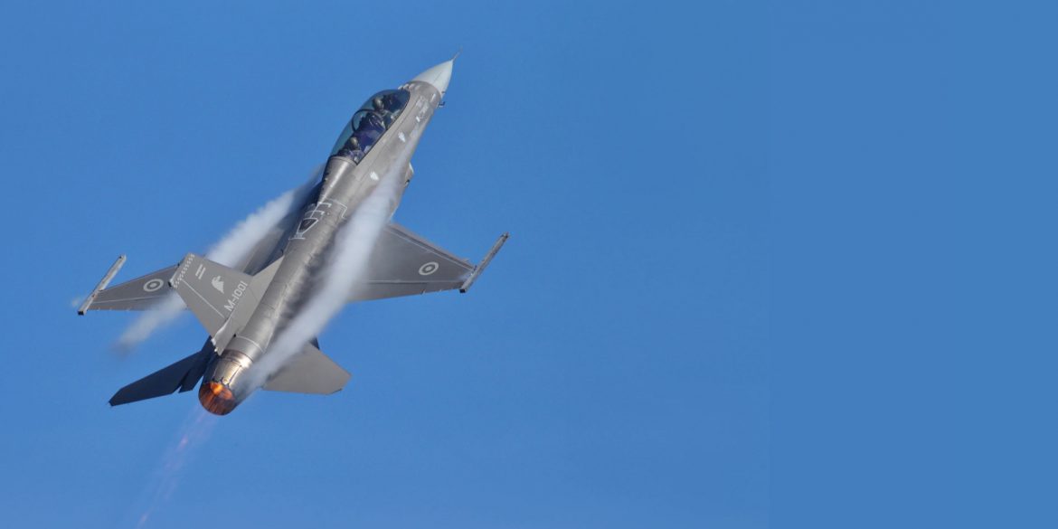 F16-Protada.jpeg
