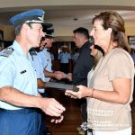 Entrega de presente - Dia del Profesor Aeronáutico - EAM