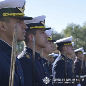 Los Cadetes de la E.A.M juraron fidelidad al Pabellón Nacional