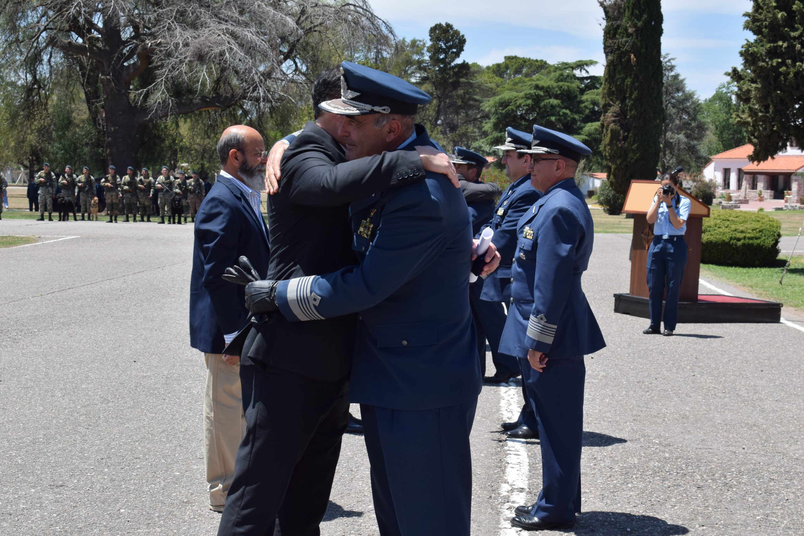 CEREMONIA DE ENTREGA DE DIPLOMAS Y MEDALLAS A LOS SEÑORES COMODOROS QUE ...